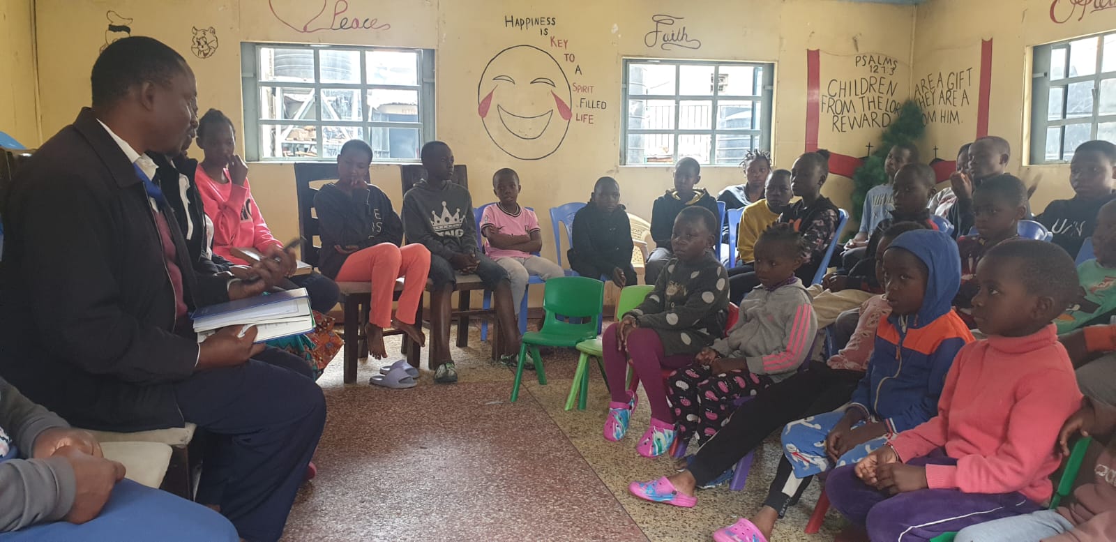A counselling session with children